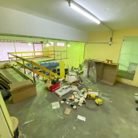 VENTAL LOCAL COMERCIAL. MONTEVIDEO N°992 BERNAL OESTE