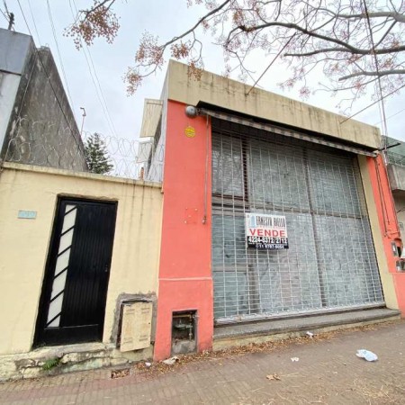 VENTAL LOCAL COMERCIAL. MONTEVIDEO N°992 BERNAL OESTE