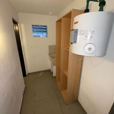 EXCELENTE GALPÓN EN VENTA EN QUILMES OESTE.