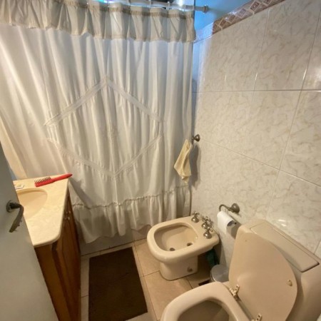 CASA EN VENTA EN QUILMES CENTRO