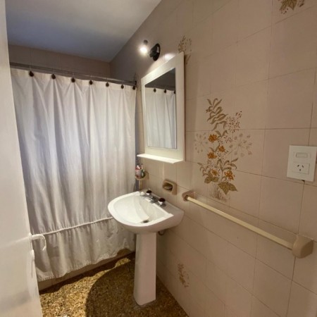 VENTA CASA 3 AMB. OPORTUNIDAD. EZPELETA