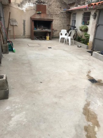 VENTA CASA DE 4 AMB REFACCIONADA. QUILMES O.