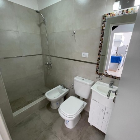 VENTA DPTO. 2 AMBIENTES CON BALCON Y TERRAZA ESTRENAR!! QUILMES OESTE