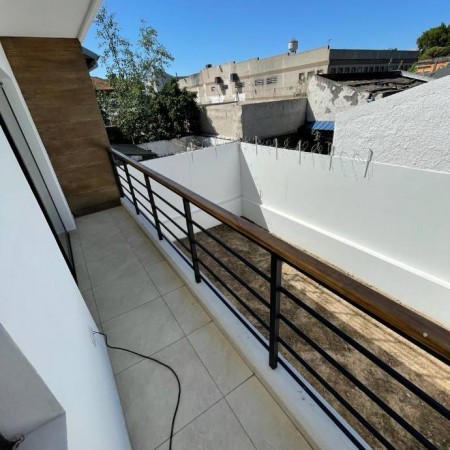 VENTA DPTO. 2 AMBIENTES CON BALCON Y TERRAZA ESTRENAR!! QUILMES OESTE