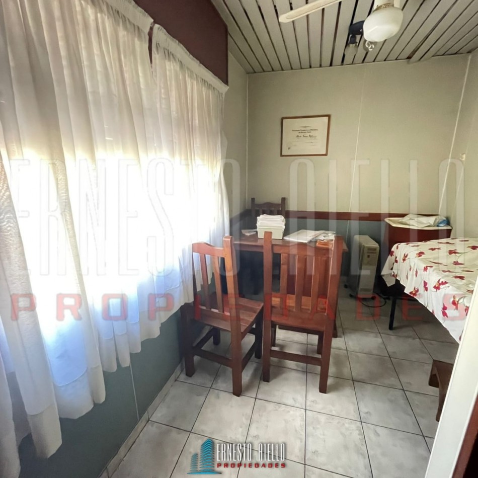 VENTA PH 3 AMBIENTES APTO USO PROFESIONAL A METROS DE AV. ANDRES BARANDA, QUILMES OESTE CENTRO.