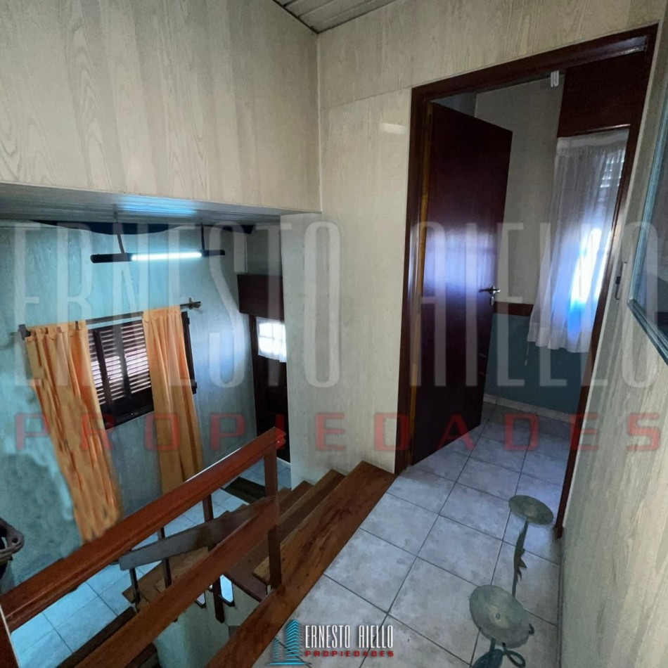 VENTA PH 3 AMBIENTES APTO USO PROFESIONAL A METROS DE AV. ANDRES BARANDA, QUILMES OESTE CENTRO.