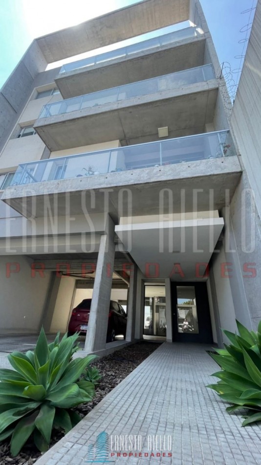 VENTA DEPTO 2 AMB CON ESPACIO GUARDA COCHE QUILMES OESTE CENTRO 