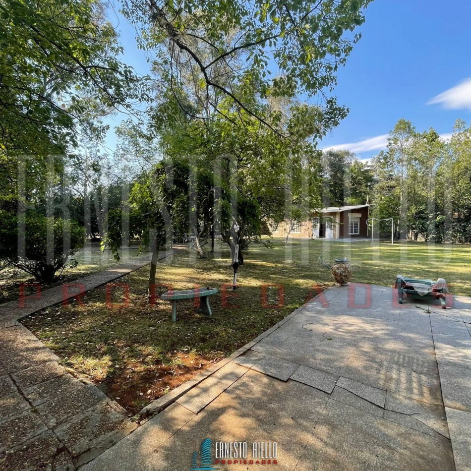 VENTA HERMOSA CASA QUINTA, 2700 MTS2 EN EL PATO.