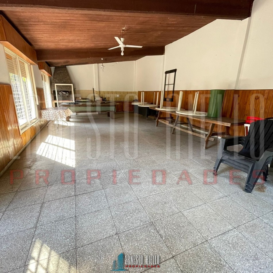 VENTA HERMOSA CASA QUINTA, 2700 MTS2 EN EL PATO.