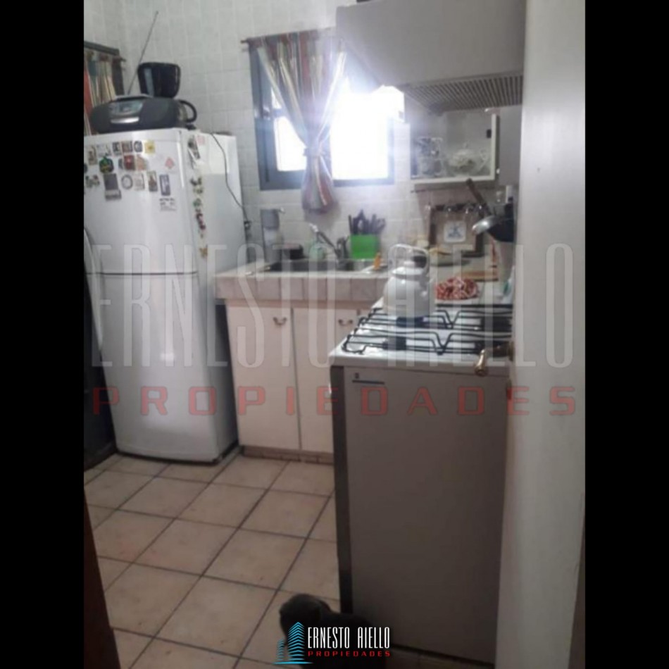VENTA COMODA CASA 3 AMBIENTES EN LOS ROBLES AL 100. DON BOSCO
