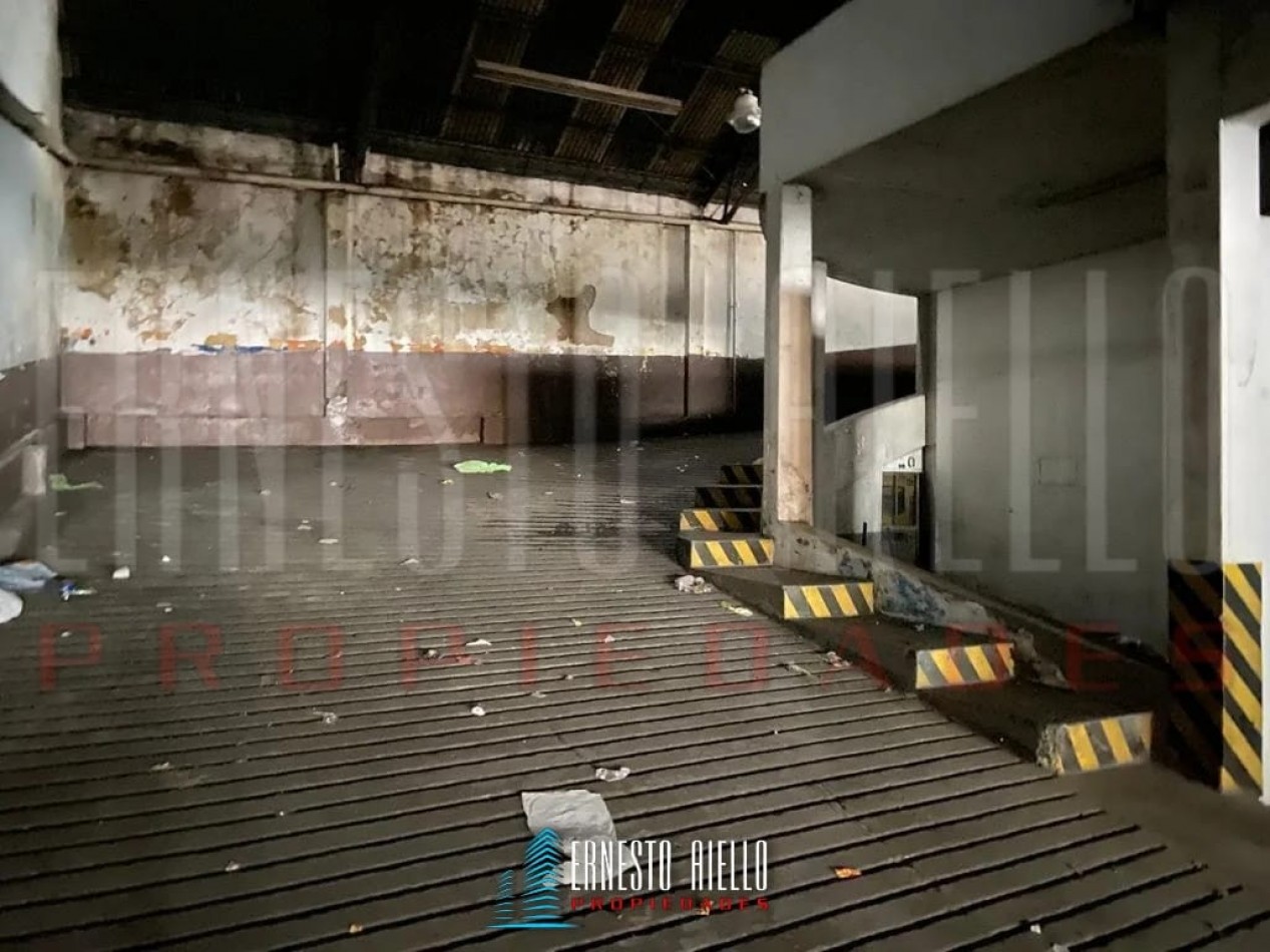 VENTA LOCAL COMERCIAL EN AV. H. YRIGOYEN N° 280, QUILMES CENTRO. 