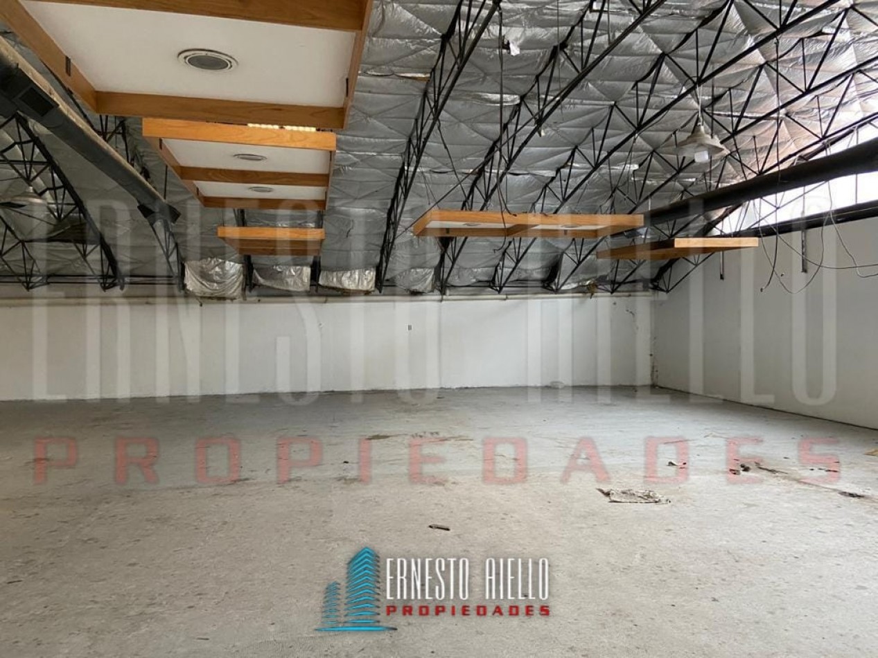 VENTA LOCAL COMERCIAL EN AV. H. YRIGOYEN N° 280, QUILMES CENTRO. 