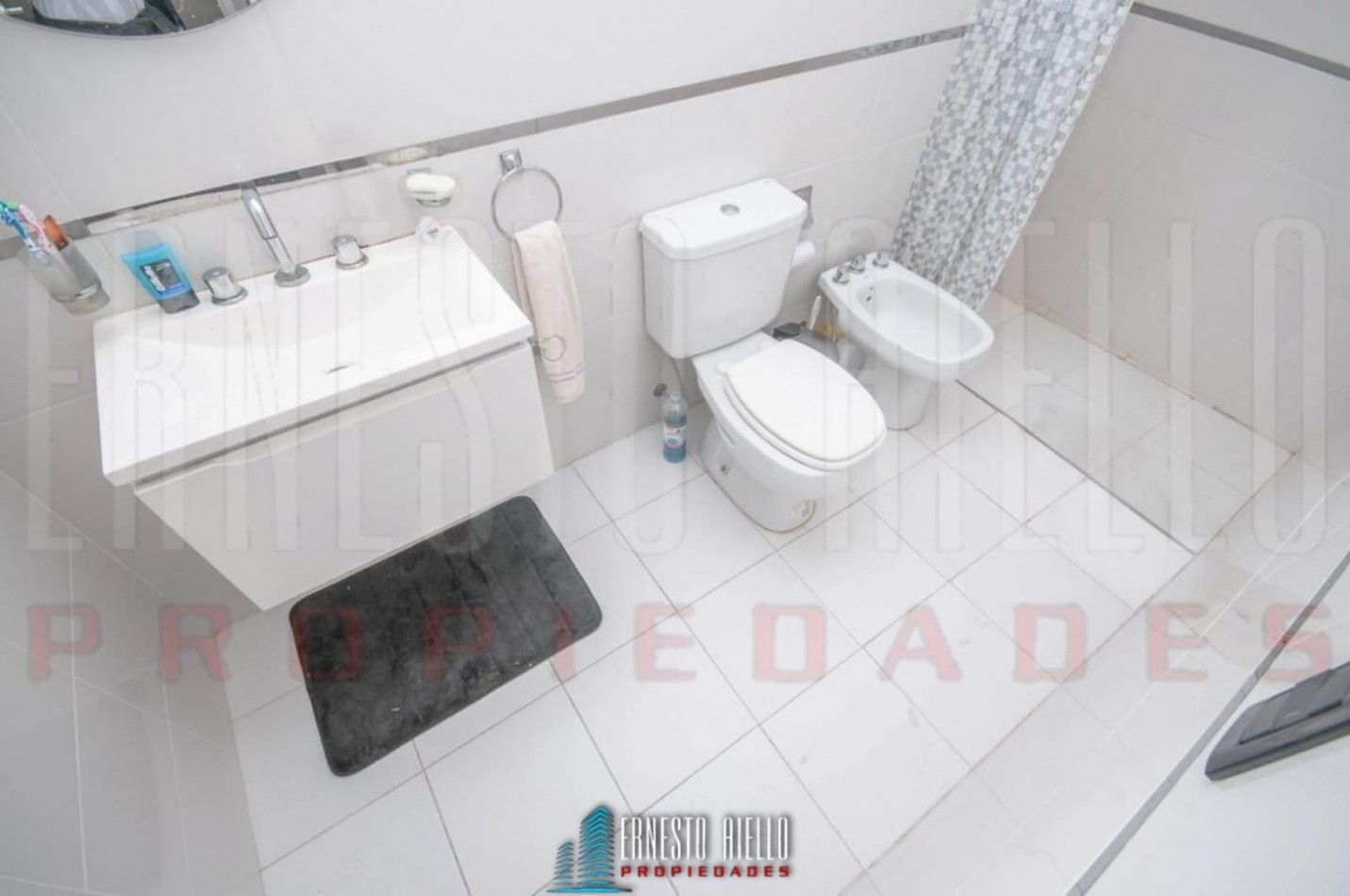 VENTA MONOAMBIENTE DIVISIBLE, QUILMES CENTRO. 