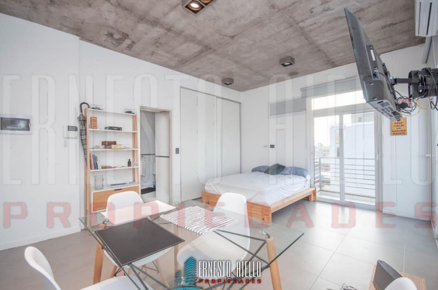 VENTA MONOAMBIENTE DIVISIBLE, QUILMES CENTRO. 