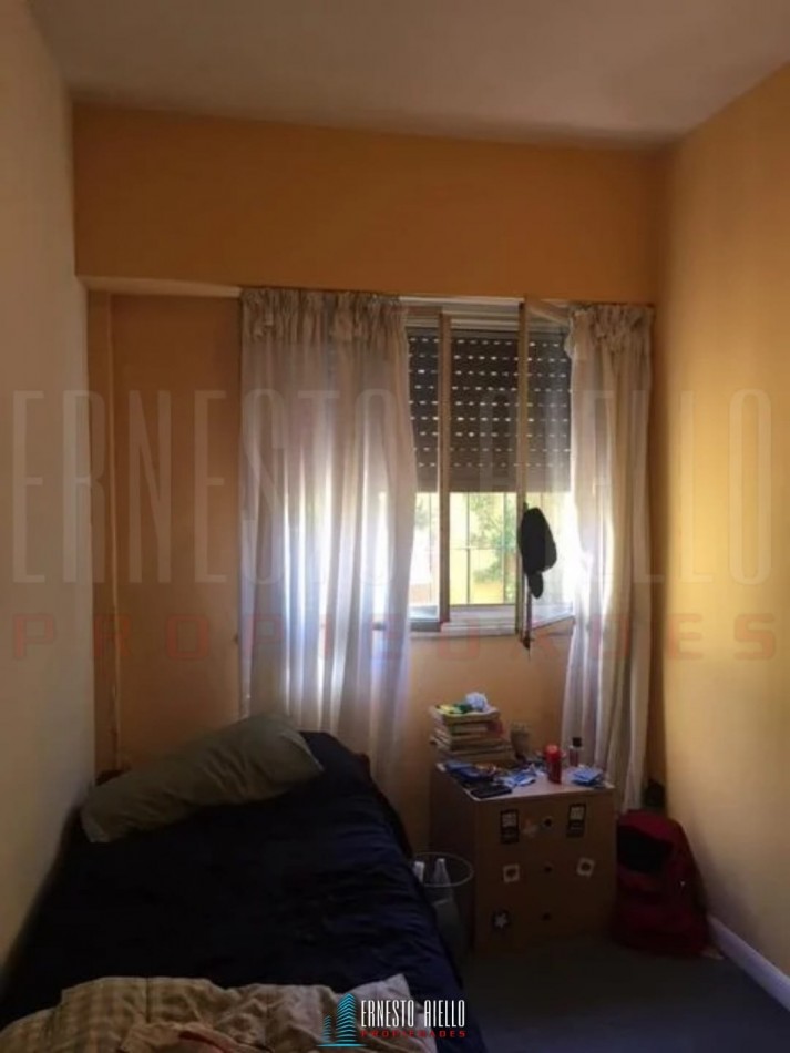 VENTA DEPARTAMENTO 4 AMBIENTES CON PATIO, QUILMES CENTRO.