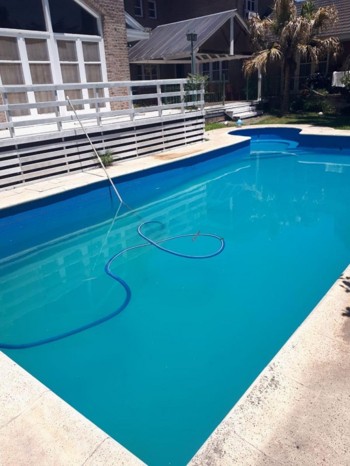 VENTA CASA DE 9 AMBIENTES IDEAL EVENTOS, GASTRONOMIA O USO PROFESIONAL, RANELAGH. 