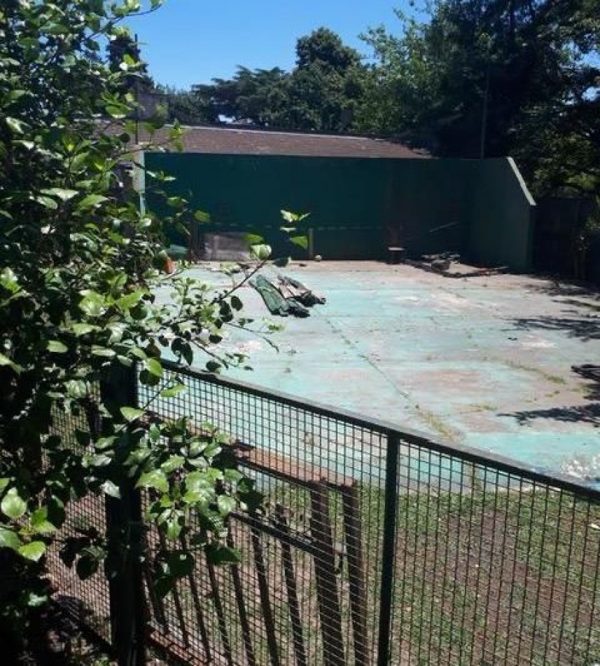 VENTA CASA DE 9 AMBIENTES IDEAL EVENTOS, GASTRONOMIA O USO PROFESIONAL, RANELAGH. 