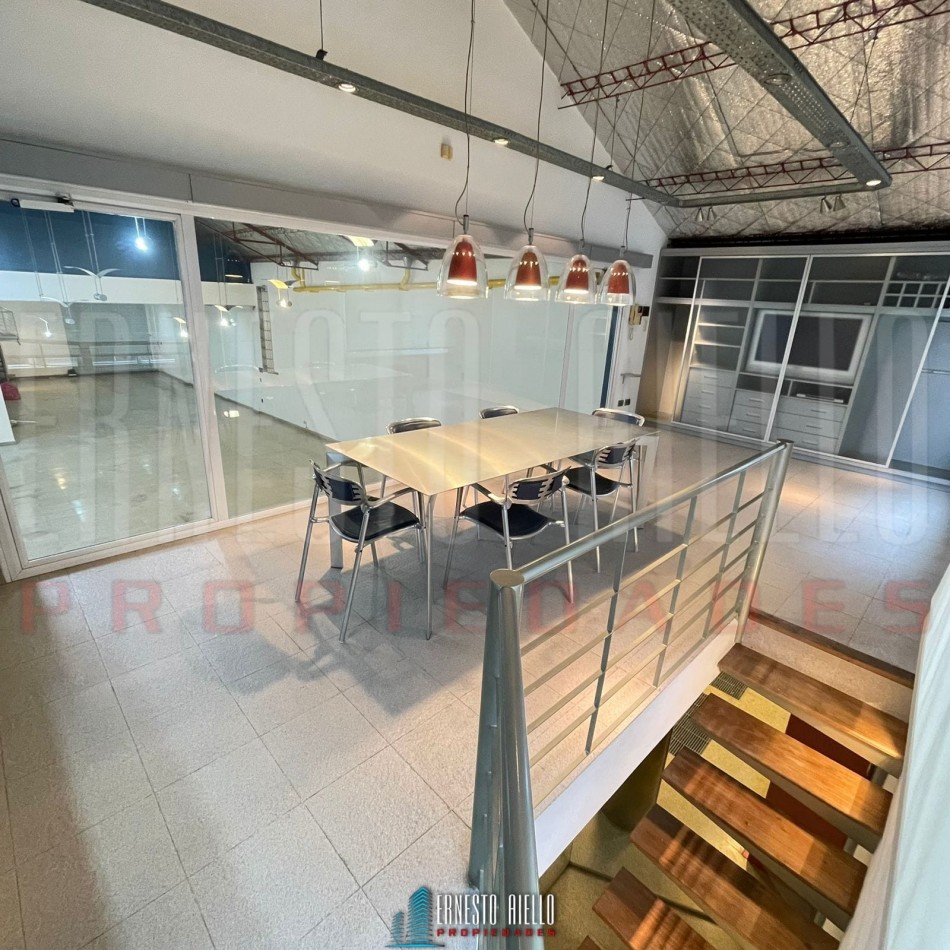 ALQUILER EXCELENTE GALPON/GARAGE UNIDAD FUNCIONAL EN PLANTA BAJA, QUILMES OESTE. 