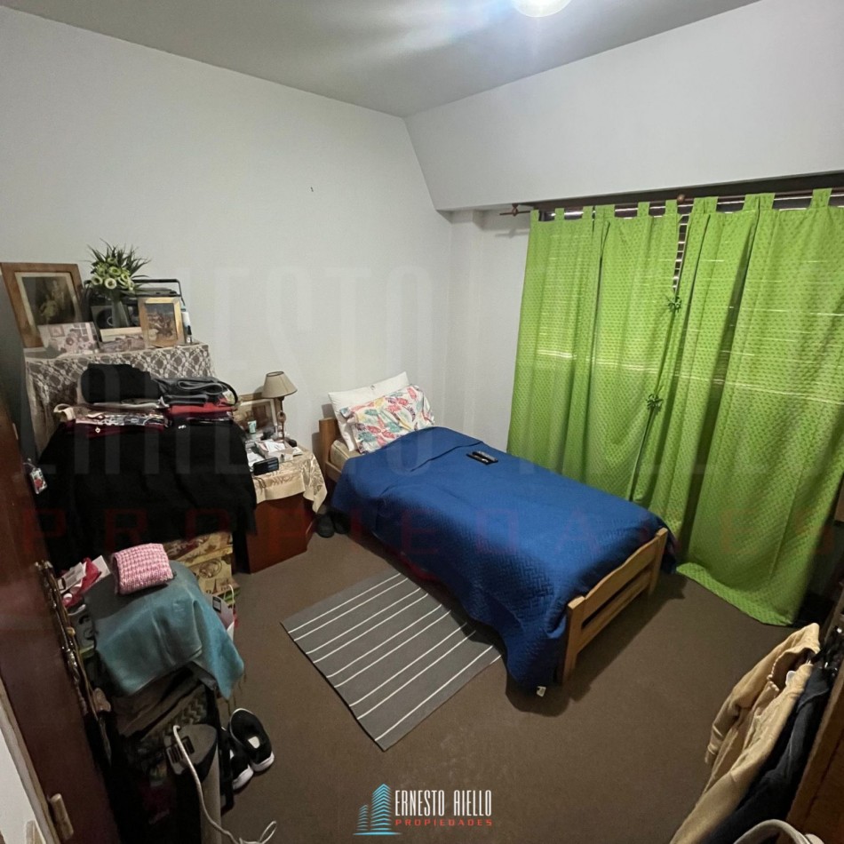 VENTA SEMIPISO DE 2 AMBIENTES CON BALCON EN QUILMES CENTRO.