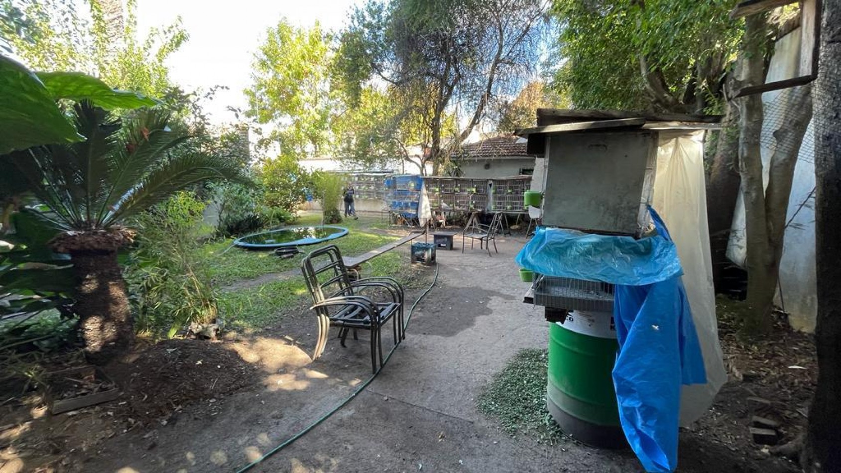 VENTA CASA 4 AMBIENTES CON QUINCHO, PILETA Y GARAGE, QUILMES OESTE CENTRO.