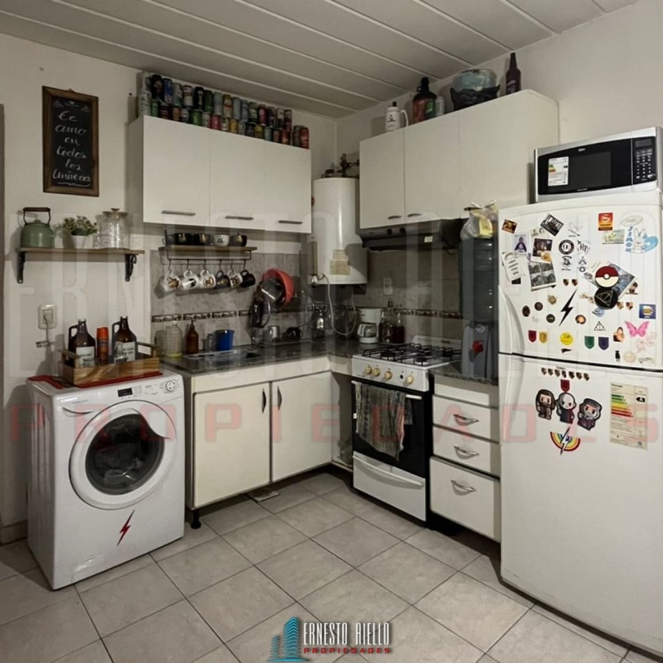 VENTA DEPARTAMENTO 2 AMBIENTES CON COCHERA EN COMPLEJO DORREGO, QUILMES.