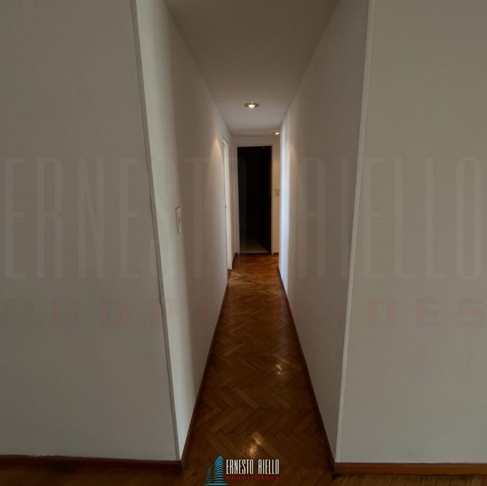 VENTA DPTO 3 AMBIENTES CON DEPENDENCIA DE SERVICIO. QUILMES CENTRO