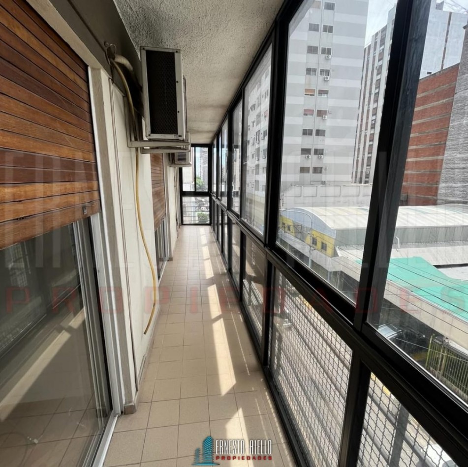 VENTA DPTO 3 AMBIENTES CON DEPENDENCIA DE SERVICIO. QUILMES CENTRO