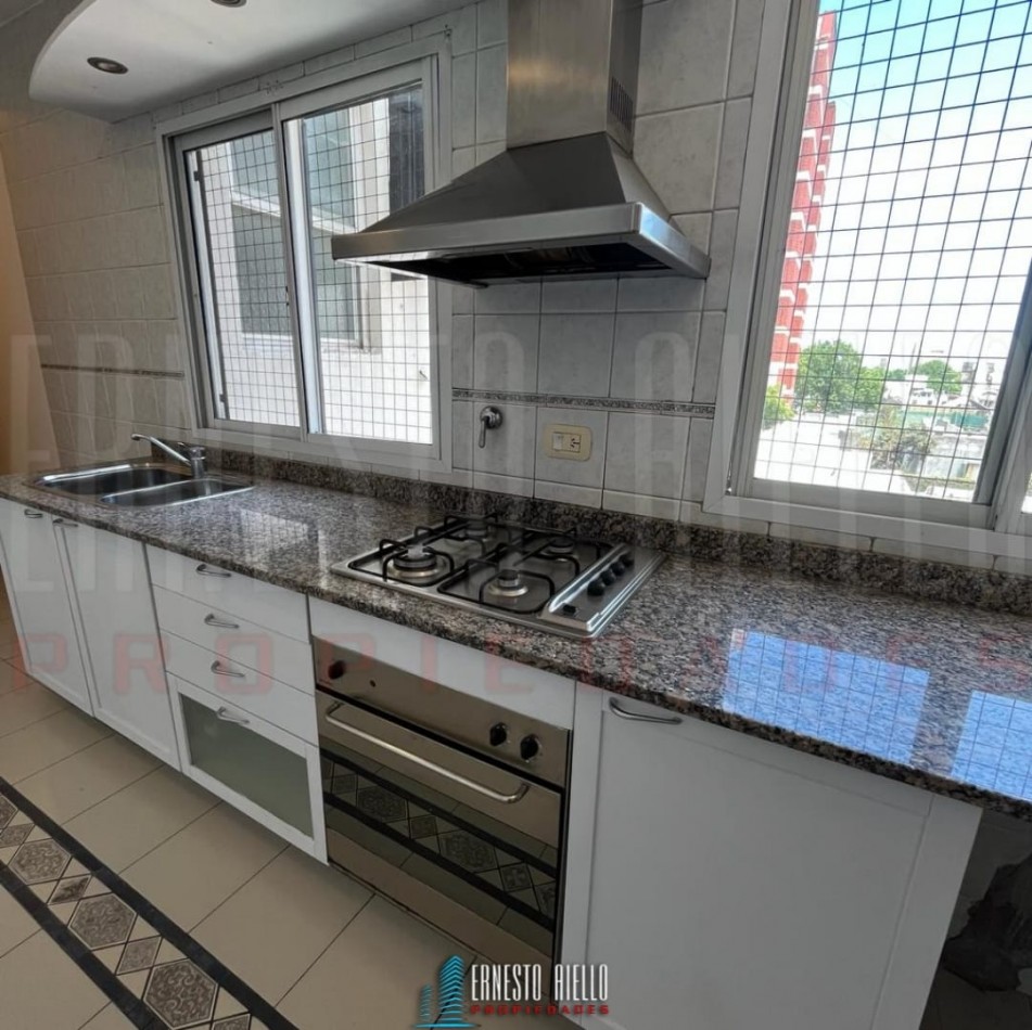 VENTA DPTO 3 AMBIENTES CON DEPENDENCIA DE SERVICIO. QUILMES CENTRO