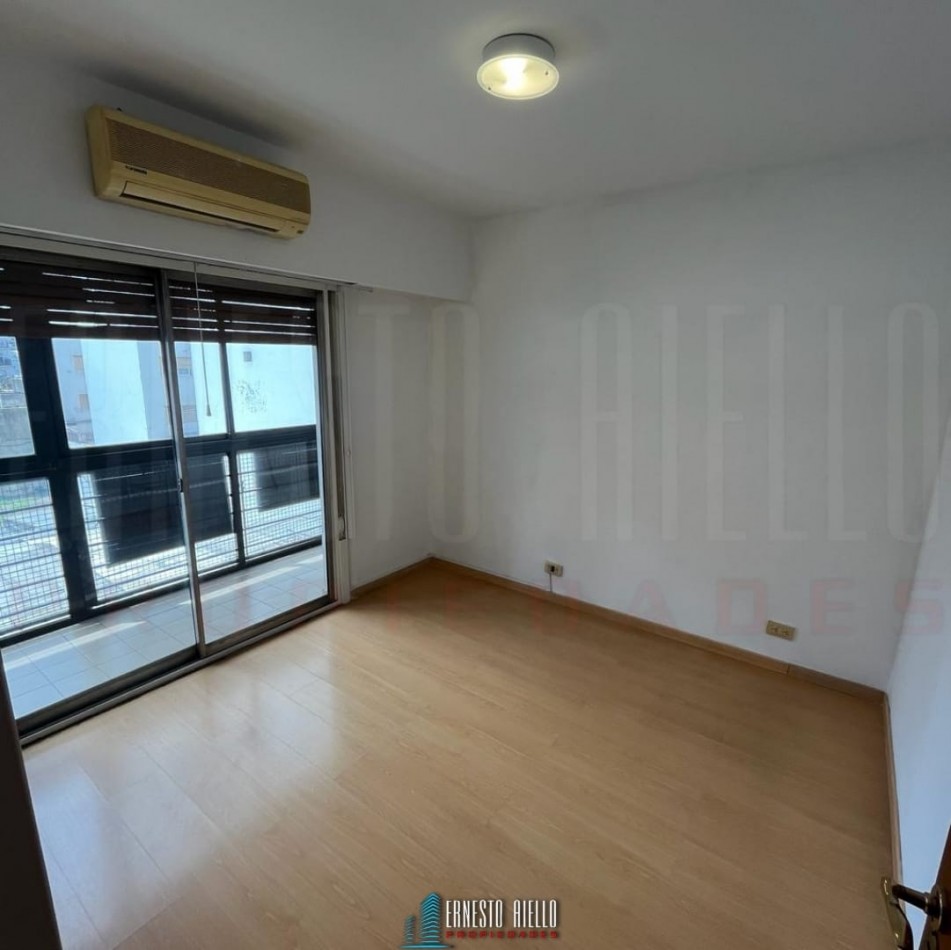 VENTA DPTO 3 AMBIENTES CON DEPENDENCIA DE SERVICIO. QUILMES CENTRO