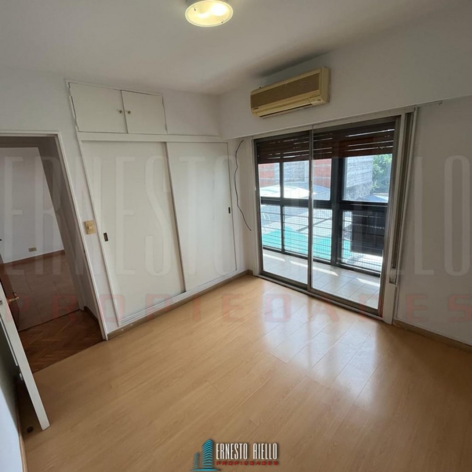 VENTA DPTO 3 AMBIENTES CON DEPENDENCIA DE SERVICIO. QUILMES CENTRO