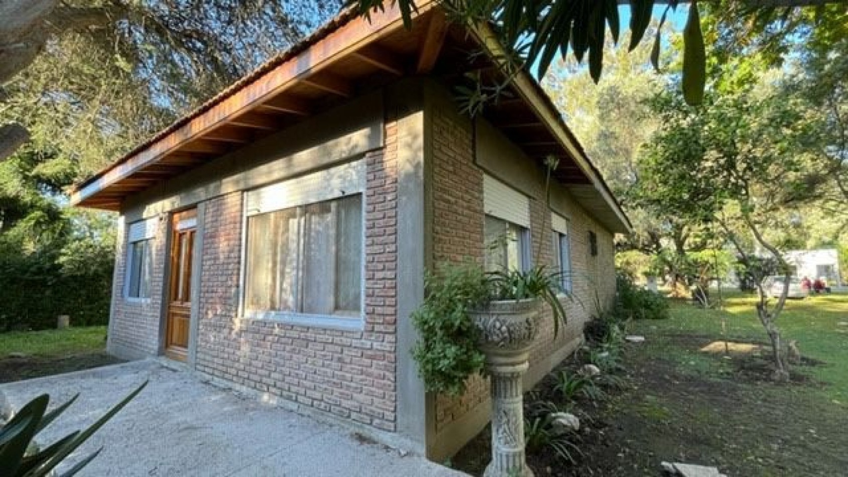 VENTA  HERMOSA QUINTA DE 3 HECTAREAS CON AÑEJA ARBOLADA, PILETA Y PARRILLA. 