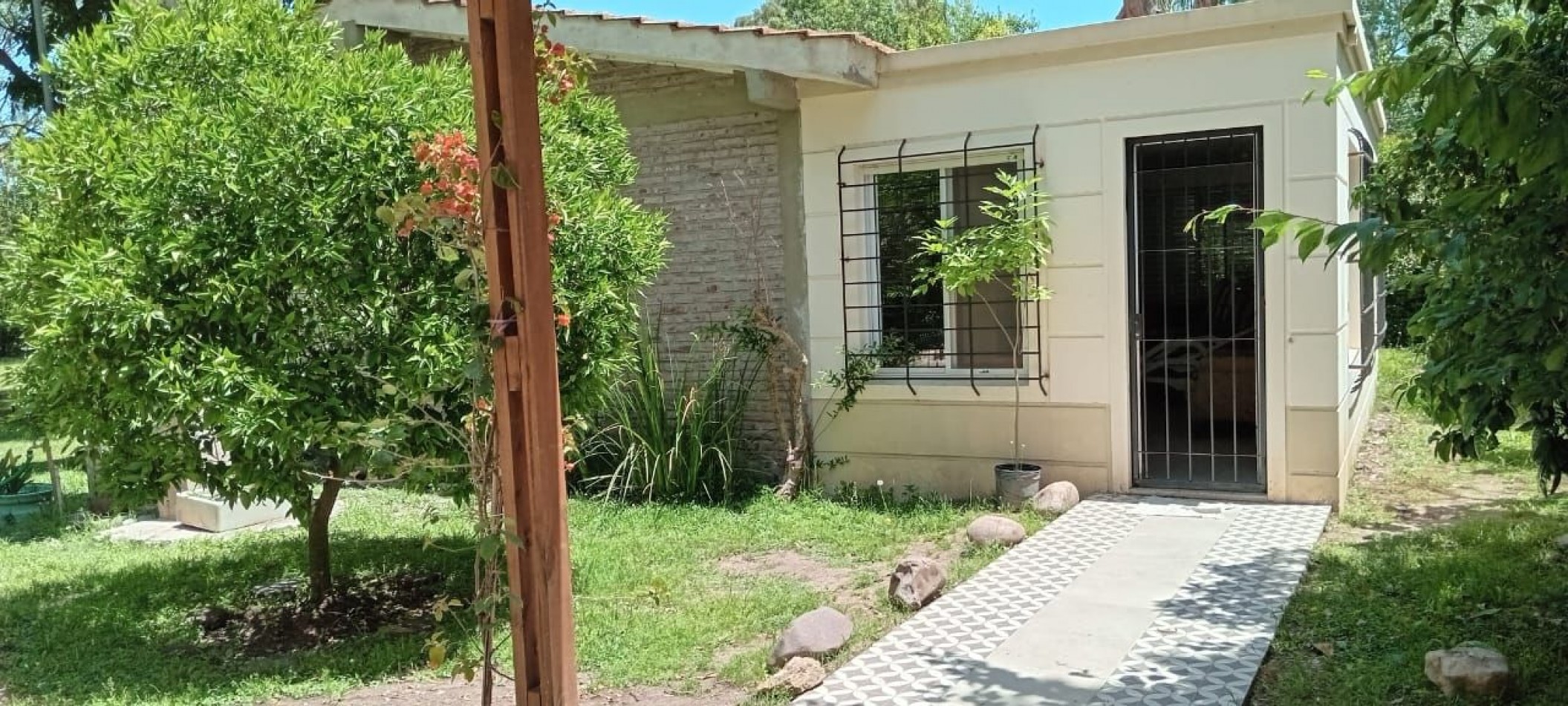 VENTA  HERMOSA QUINTA DE 3 HECTAREAS CON AÑEJA ARBOLADA, PILETA Y PARRILLA. 