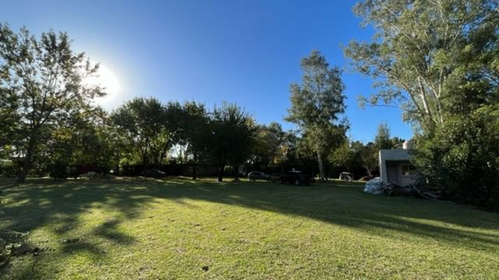 VENTA  HERMOSA QUINTA DE 3 HECTAREAS CON AÑEJA ARBOLADA, PILETA Y PARRILLA. 