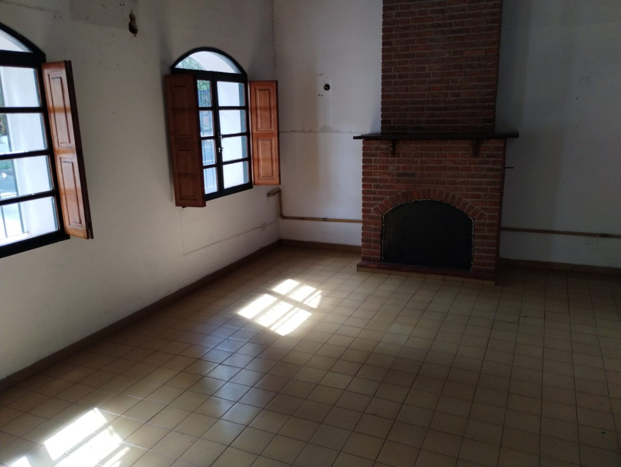VENTA CASA 5 MBIENTES USO PROFESIONAL, QUILMES.