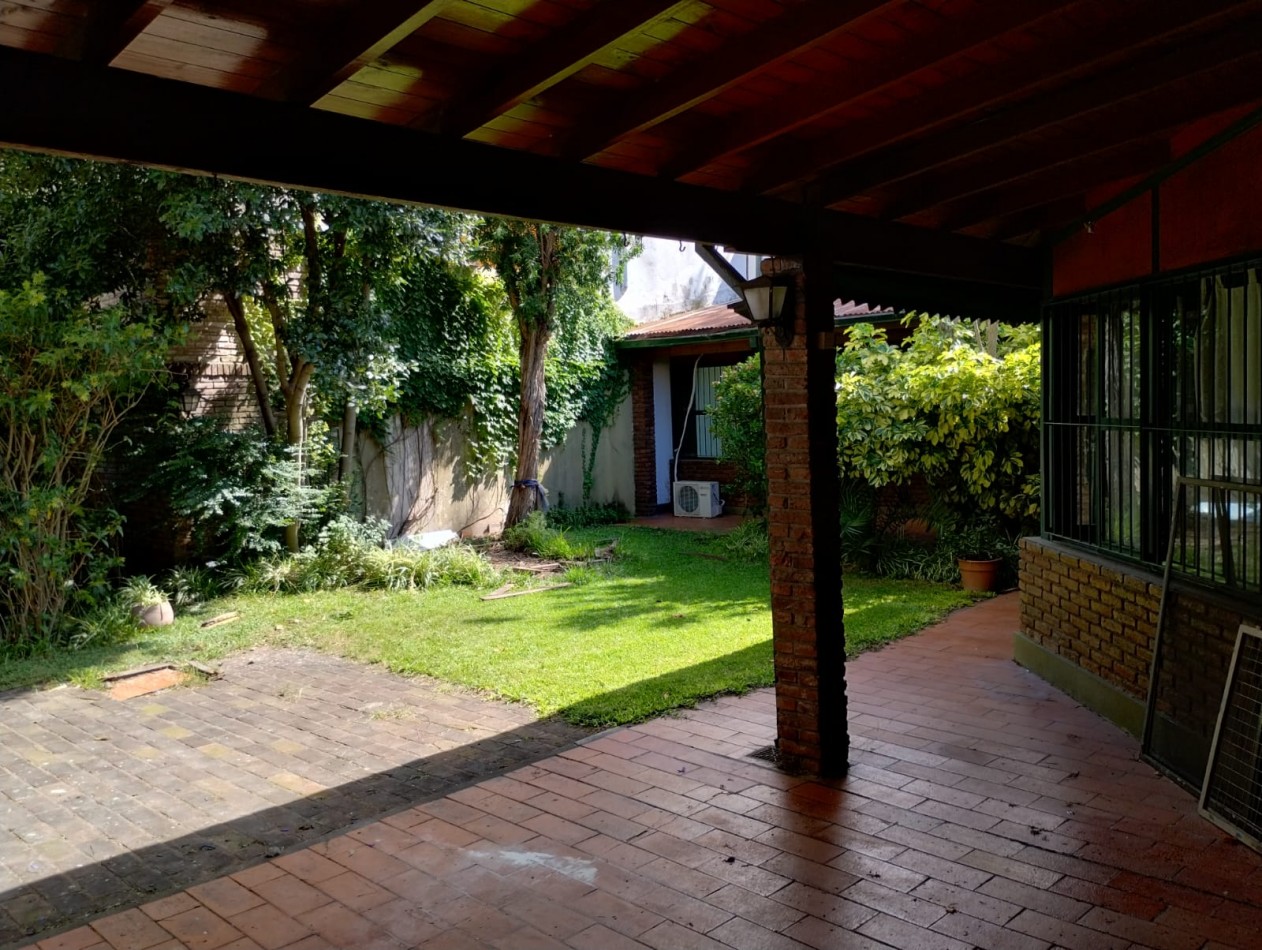VENTA CASA 5 MBIENTES USO PROFESIONAL, QUILMES.