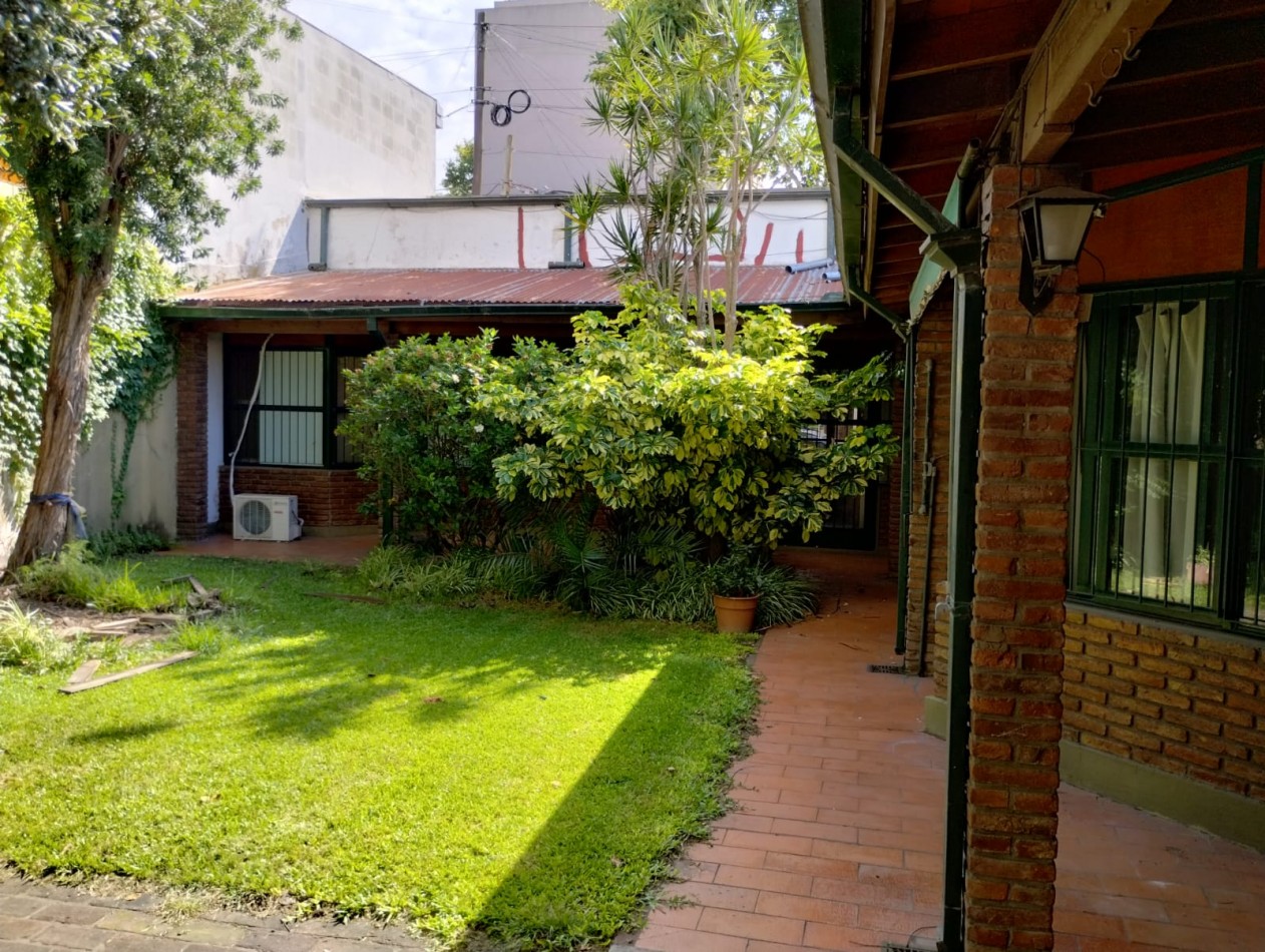 VENTA CASA 5 MBIENTES USO PROFESIONAL, QUILMES.