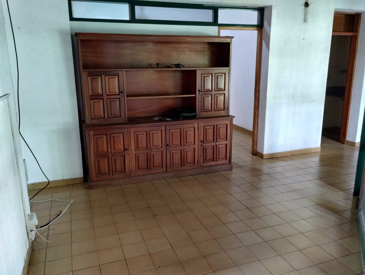 VENTA CASA 5 MBIENTES USO PROFESIONAL, QUILMES.