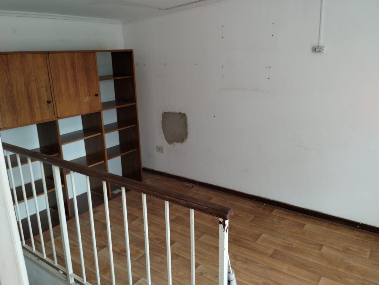 VENTA CASA 5 MBIENTES USO PROFESIONAL, QUILMES.