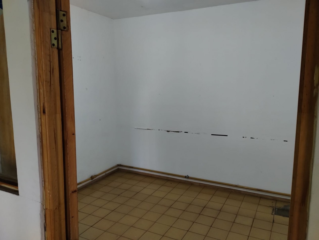 VENTA CASA 5 MBIENTES USO PROFESIONAL, QUILMES.