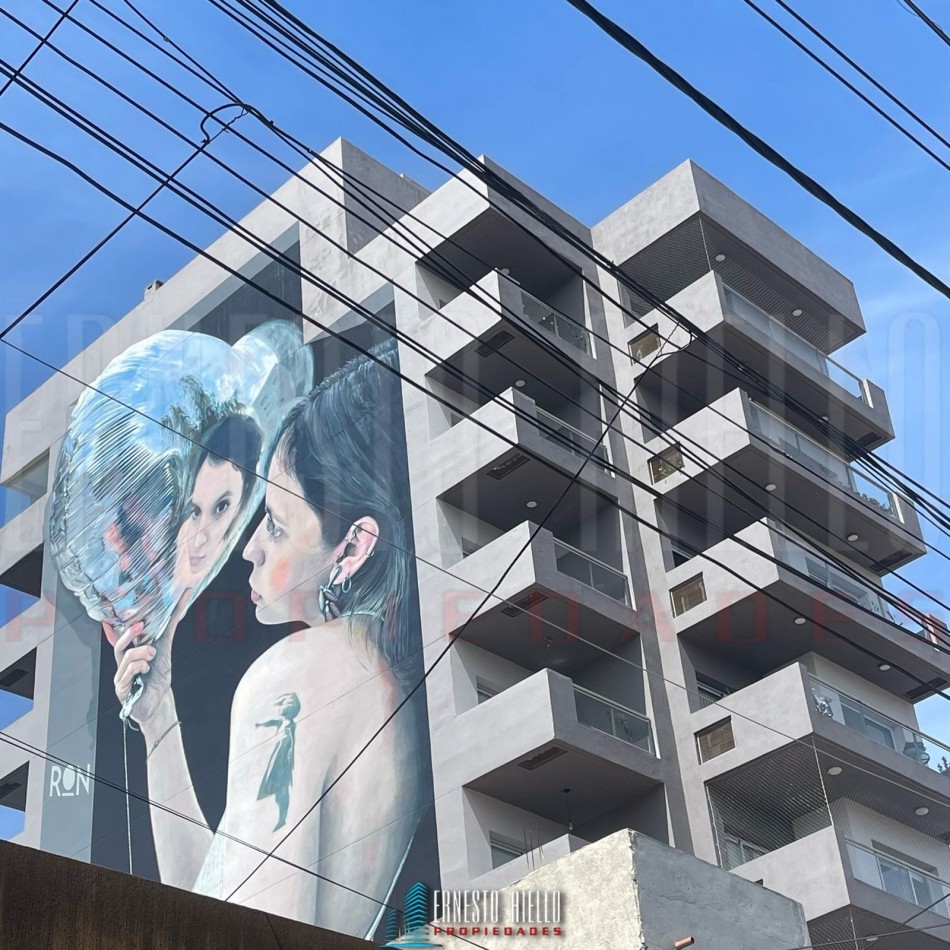 VENTA DEPARTAMENTO 2 AMBIENTES CON BALCON Y COCHERA, BERNAL. 