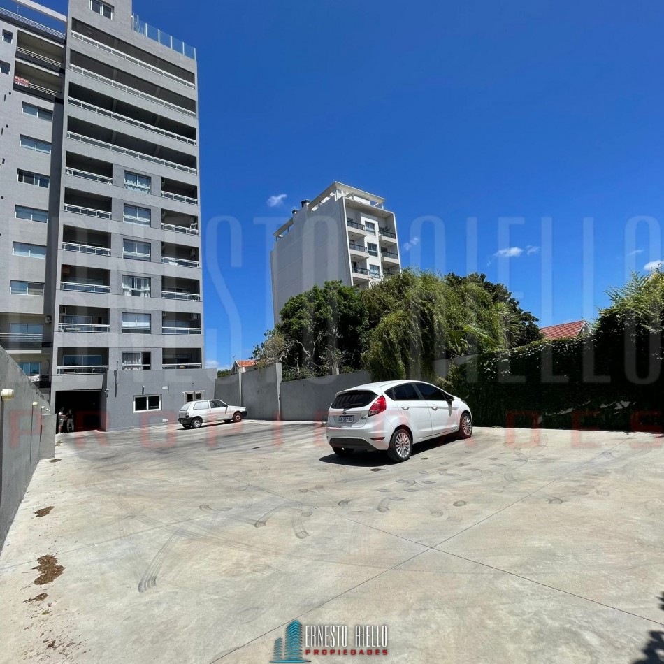 VENTA DEPARTAMENTO 3 AMBIENTES A ESTRENAR CON BALCON Y COCHERA, BERAZATEGUI CENTRO. 