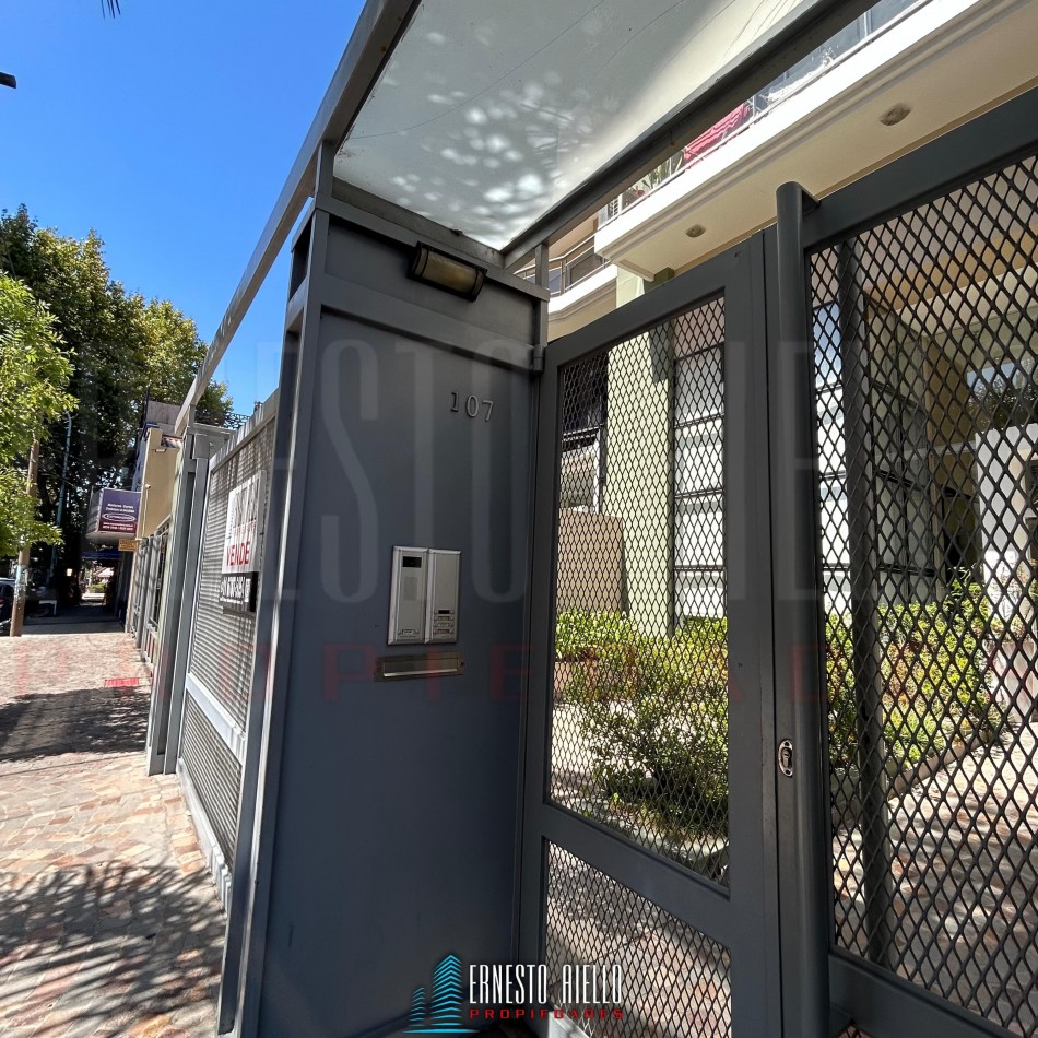 Alquiler excelente piso 4 amb en Olavarria 107. Quilmes centro.