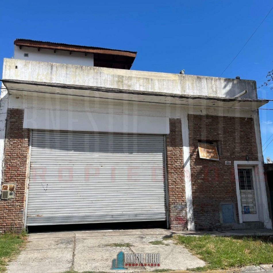 VENTA GALPON + DEPTO 3 AMBIENTES CON TERRAZA EN PLANTA ALTA.