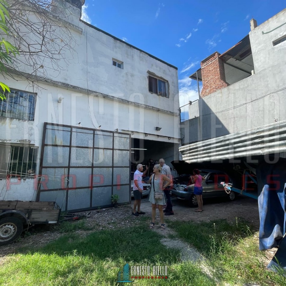 VENTA GALPON + DEPTO 3 AMBIENTES CON TERRAZA EN PLANTA ALTA.