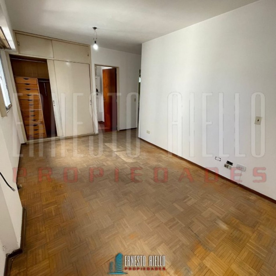 MONOAMBIENTE EN VENTA, QUILMES CENTRO.