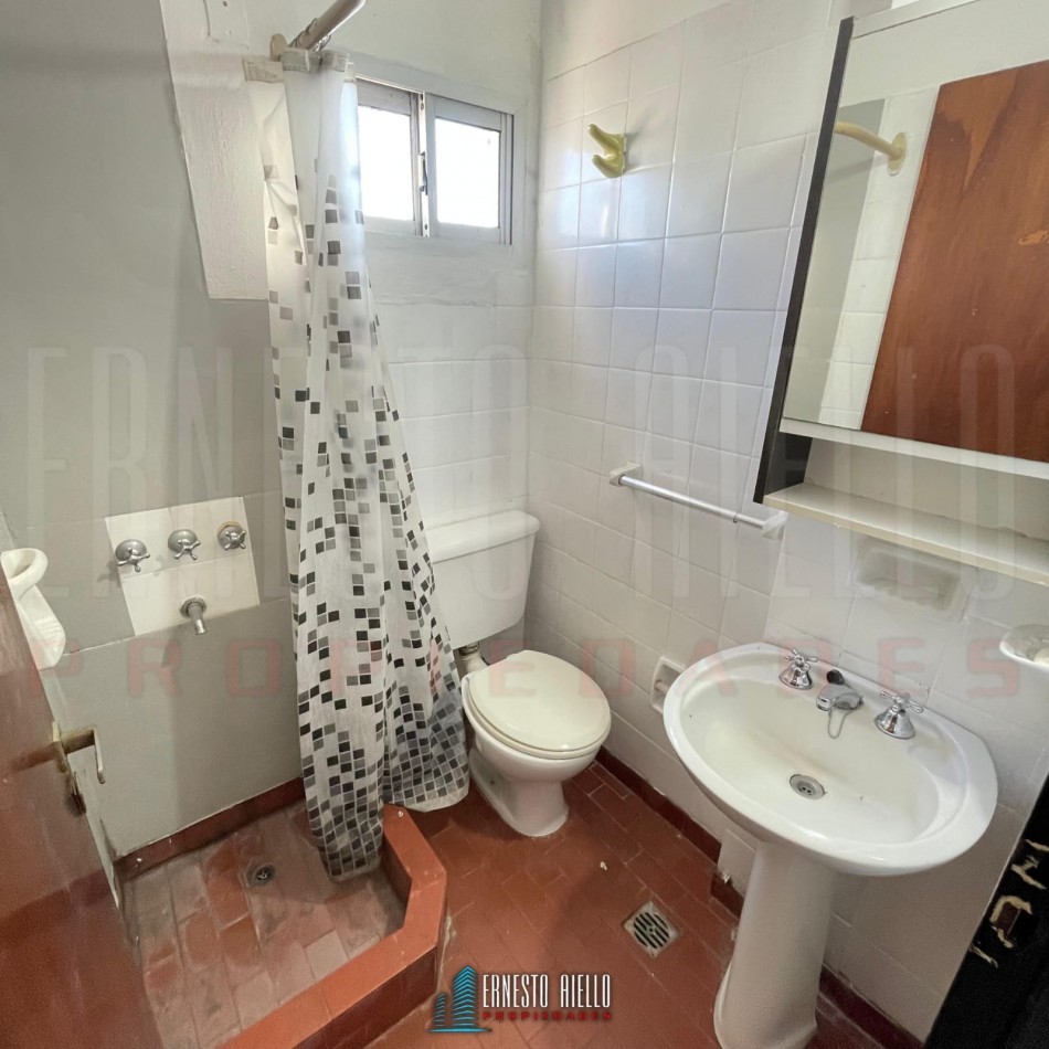 VENTA DEPARTAMENTO 2 AMBIENTES, QUILMES CENTRO.