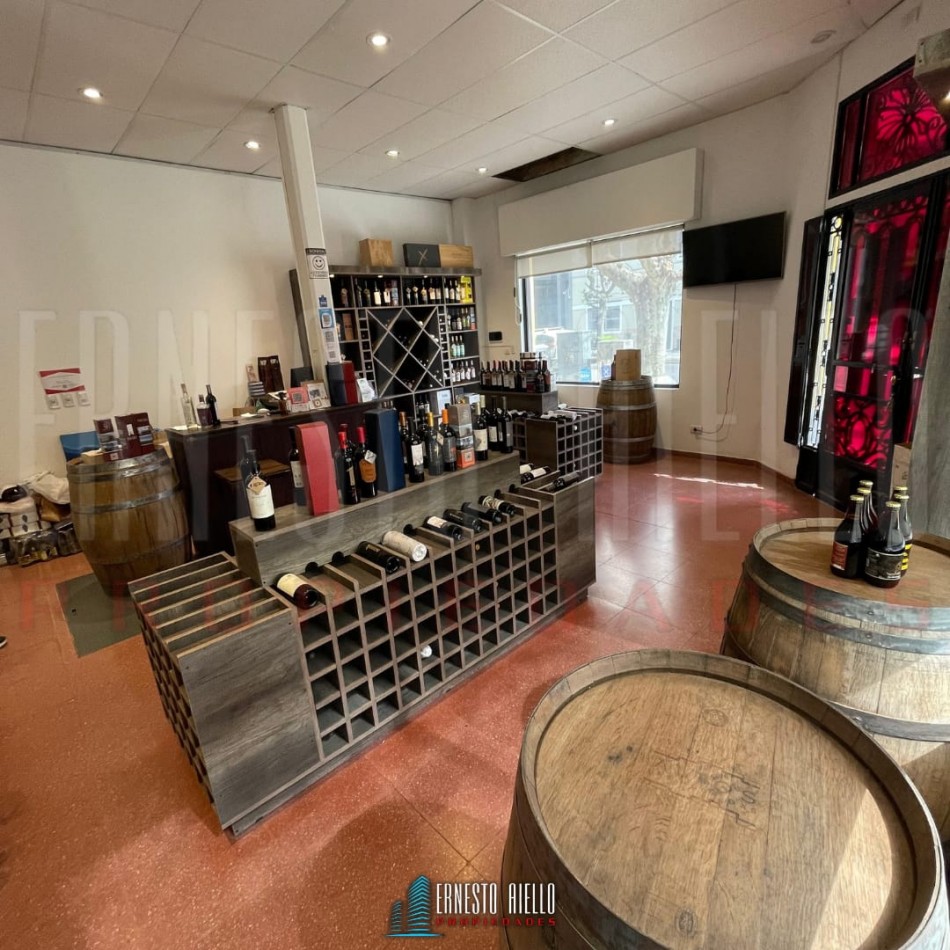 ALQUILER LOCAL COMERCIAL SUP TOT: 67m2 EN ESQUINA, BERNAL CENTRO.