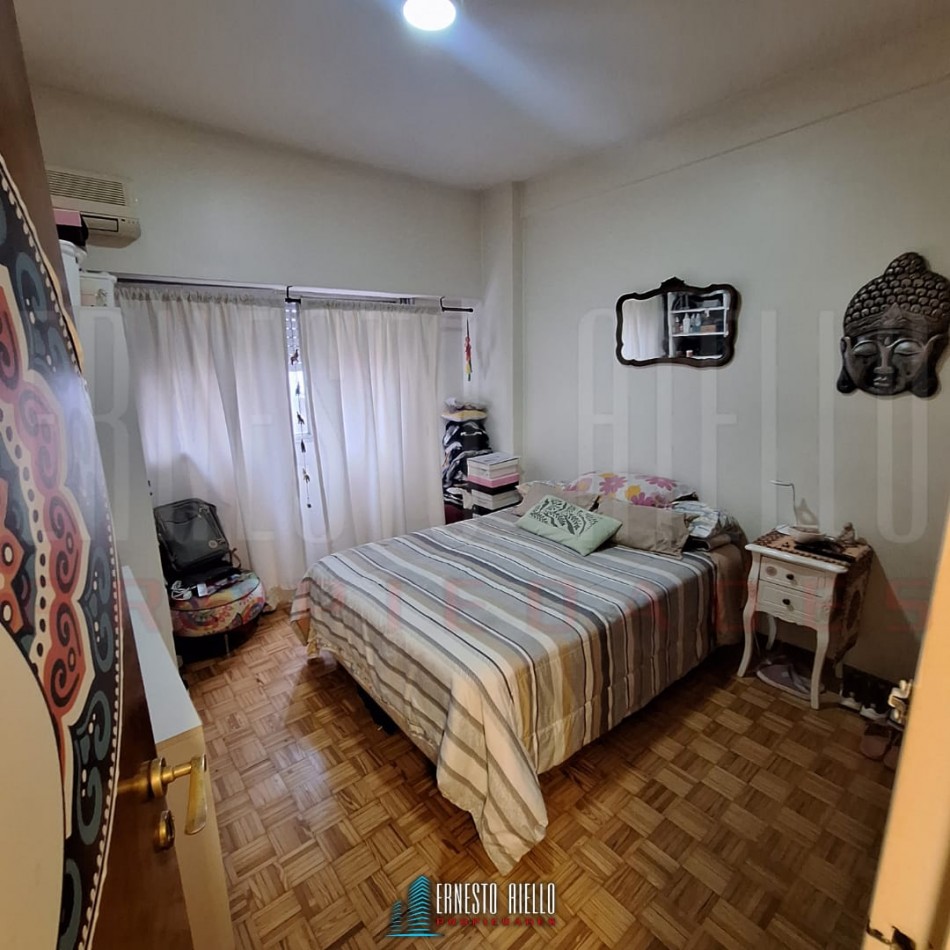 VENTA DEPARTAMENTO DE 4 AMBIENTES CON BALCON, QUILMES CENTRO.