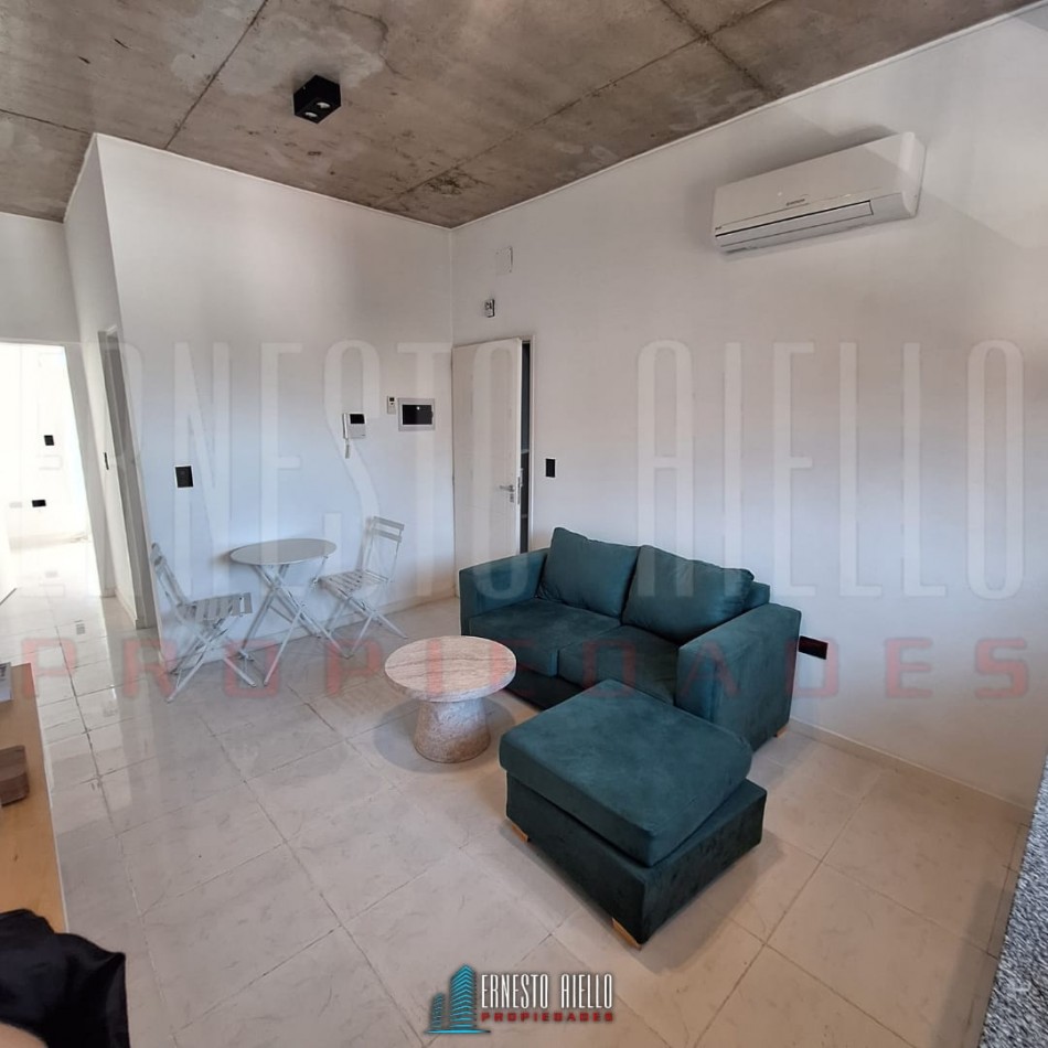 VENTA DEPARTAMENTO AMOBLADO DOS AMBIENTES CON BALCON EN QUILMES CENTRO.