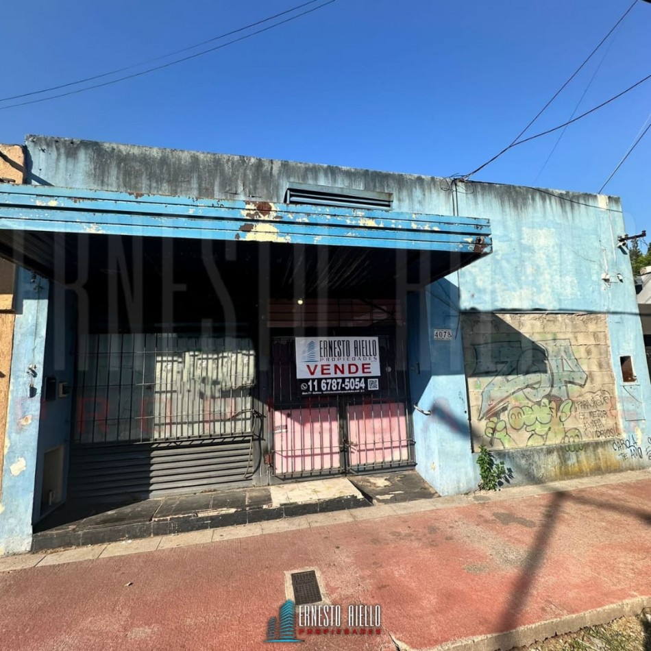 VENTA DE INMUEBLE COMERCIAL EX POLICLINICA HABILITADA. ENTRADA Y SALIDA POR AV. MITRE Y CALLE SARMIENTO. EZPELETA ESTE
